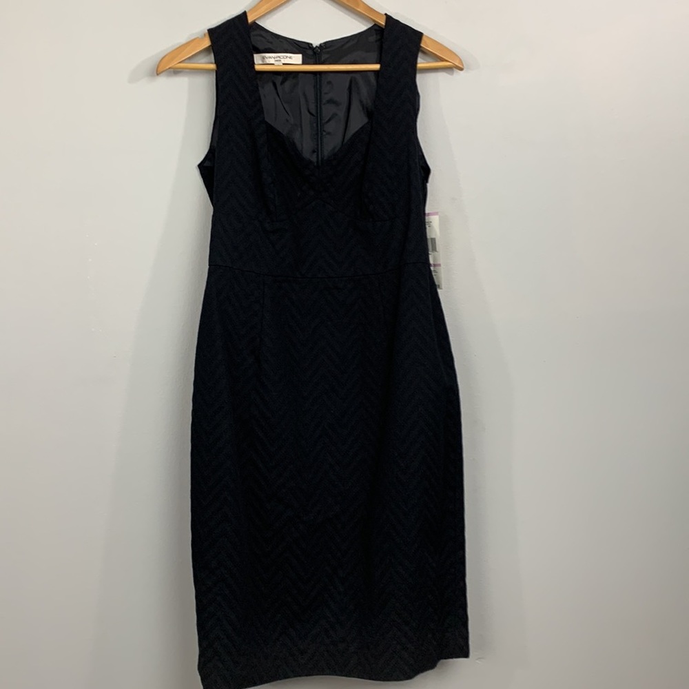 NEW Evan PiconeTextured Waves V-Neck Bishop Sheath Dress Black Size 6 $99